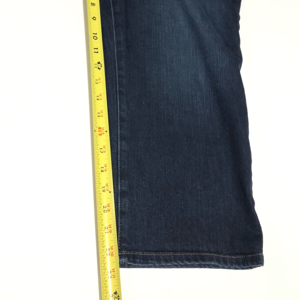 Lee Women’s Dark Blue Denim Mid Rise Capri Jeans Size 18W Medium - Picture 12 of 13